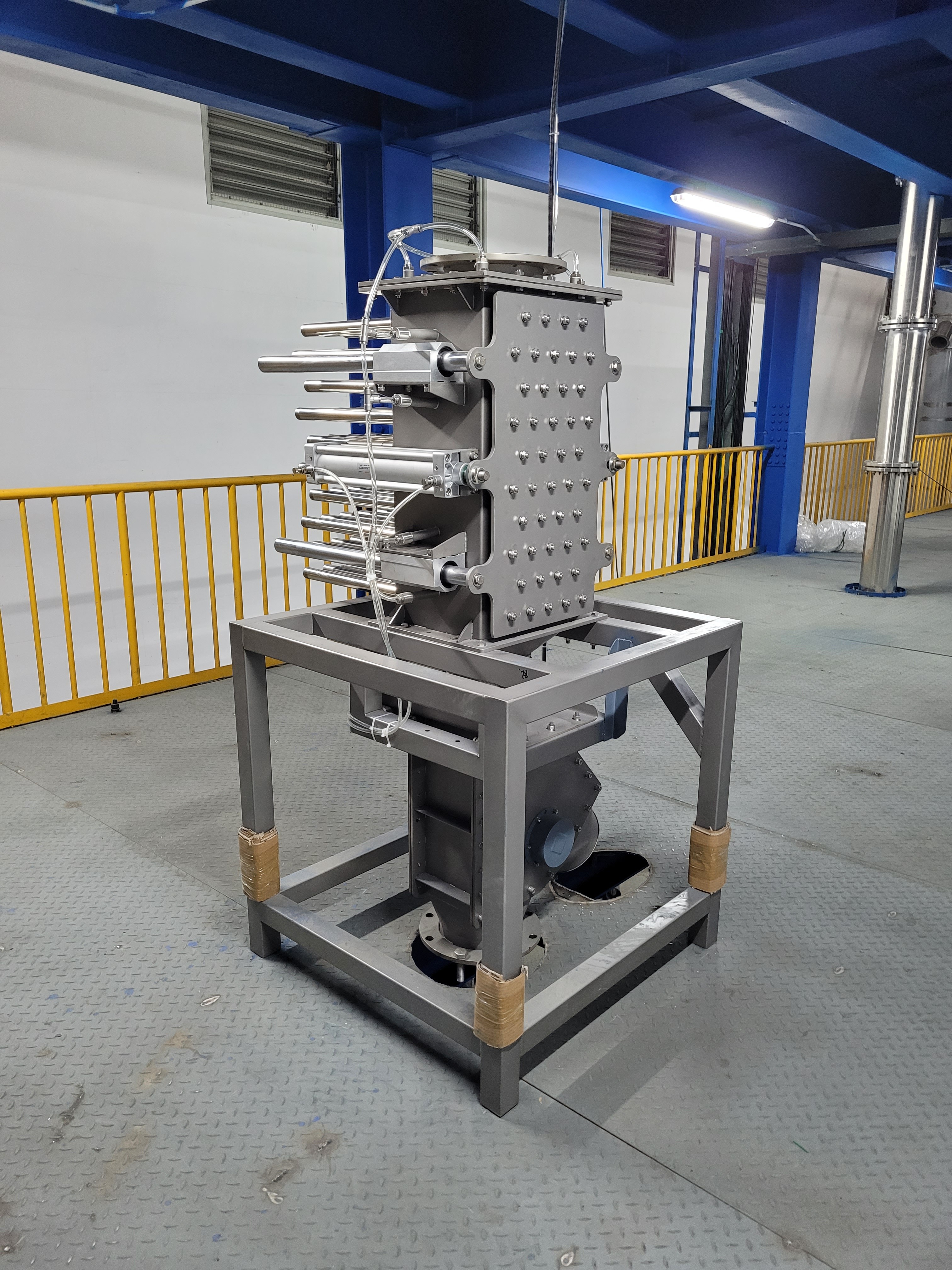 อันตรายจากสิ่งเจือปนของเหล็กในการผลิตผงพริกและบทบาทสำคัญของตัวแยกแม่เหล็ก